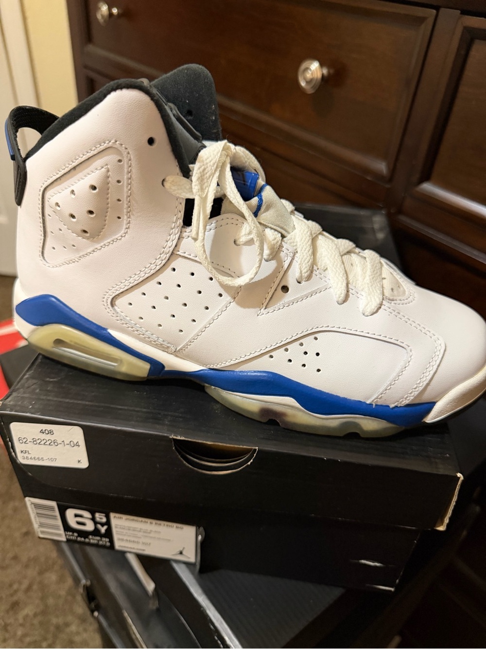 Nike 6 ' White and Blue Basketball Sneakers
